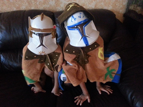 Amelie and Nadia being "dogs"