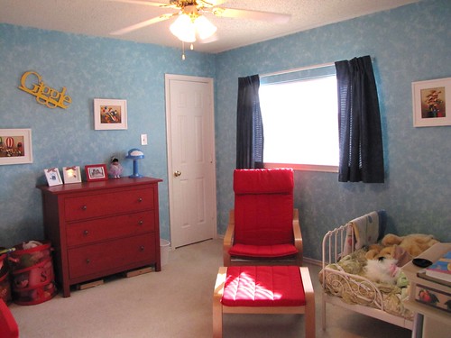 Nadia and Amelie's Rooms